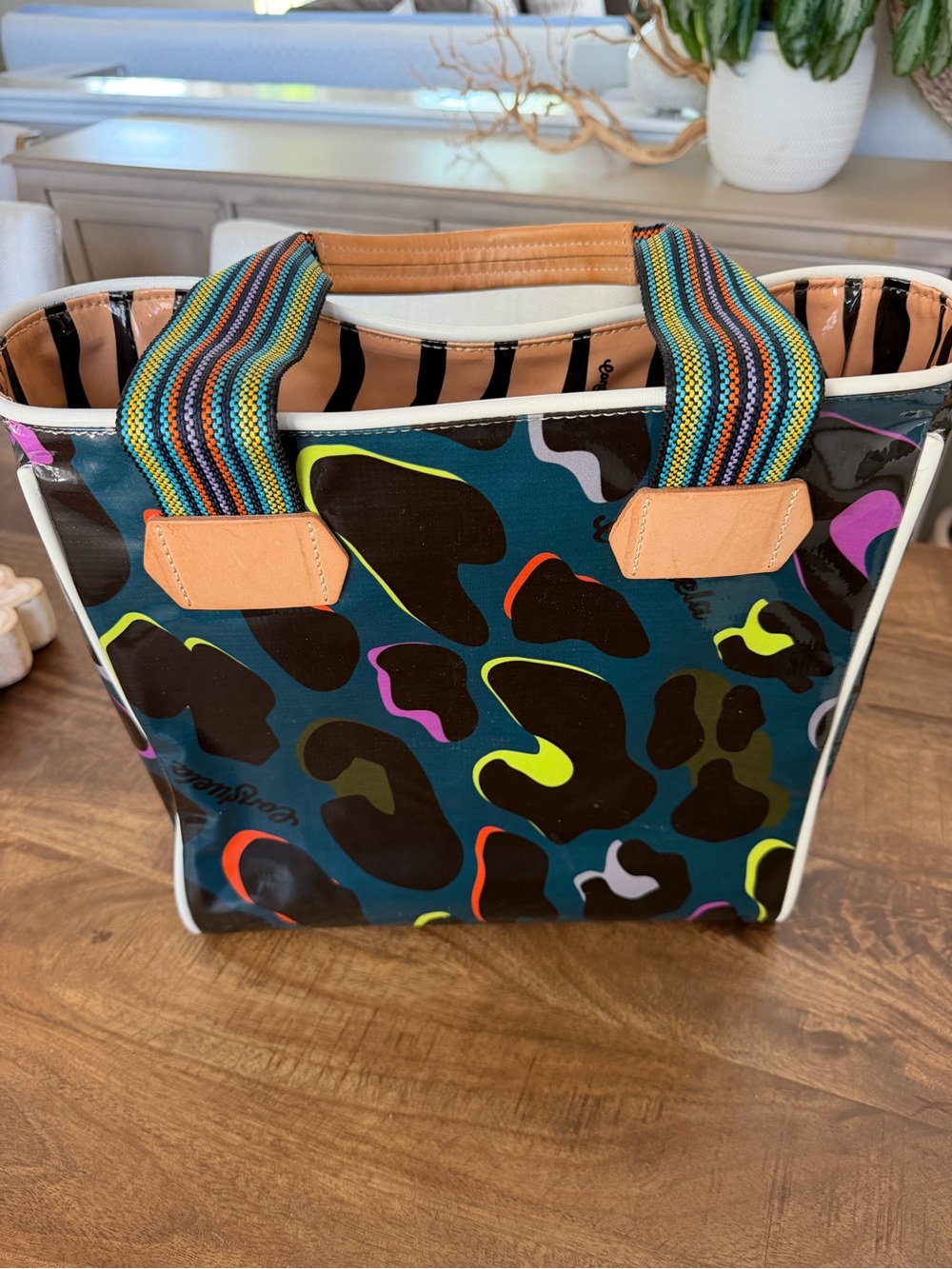 Retired Consuela ‘Johnny Jag’ Legacy Classic Tote - Picture 3 of 10